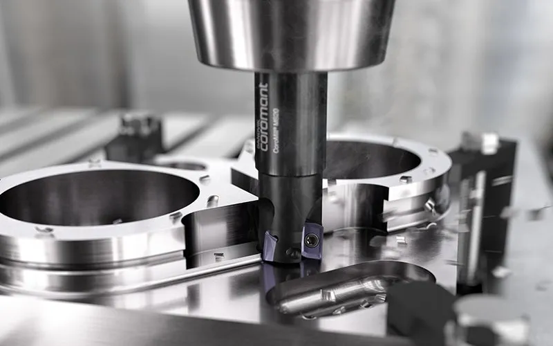 あすつく対応 「直送」 サンドビック（ＳＶ） ［TCMT110204-UM2015］ (10個入) コロターン１０７　旋削用ポジ・チップ　２０１５　ＣＯＡＴTCMT1102 あすつく対応 「直送」 サンドビック（ＳＶ） ［TCMT110204-UM2015